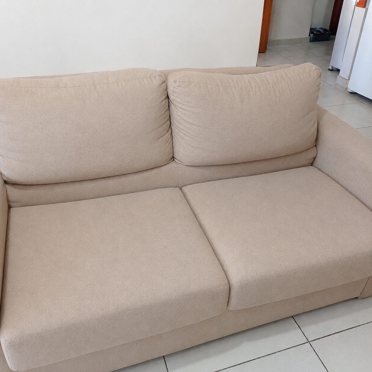 Depois da limpeza de sofá bege em Campo Grande MS